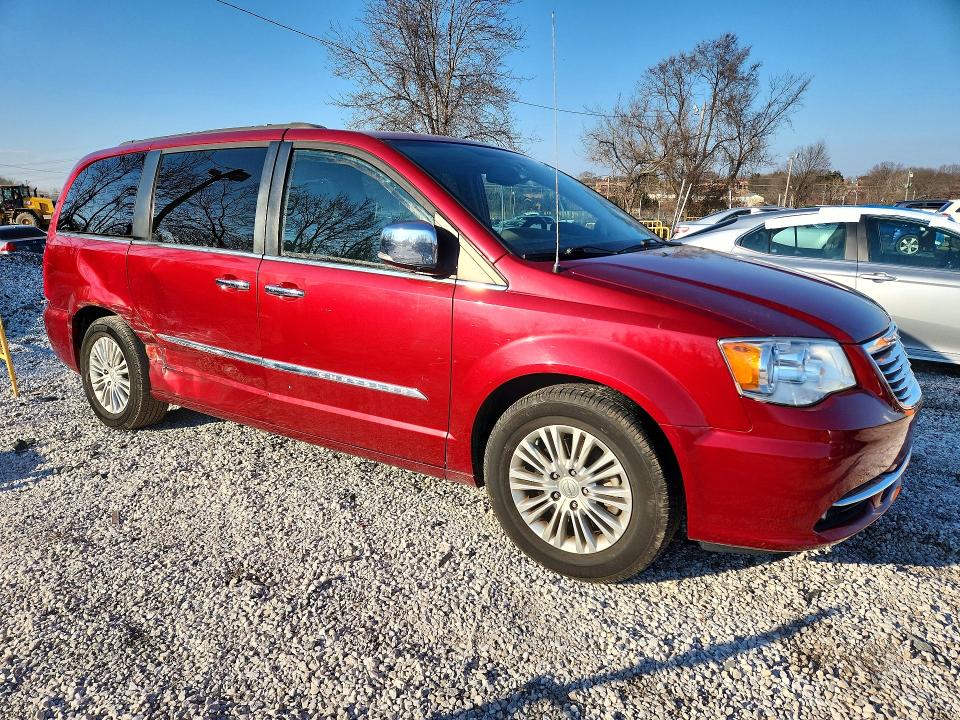 2015 Chrysler Town & Country მანქანა იყიდება აუქციონზე, vin: 2C4RC1CG8FR547478, აუქციონის ნომერი: 80240705
