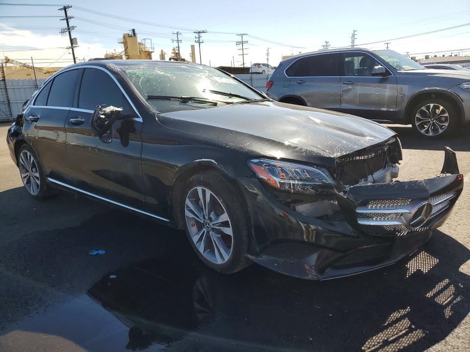 2021 Mercedes-benz C მანქანა იყიდება აუქციონზე, vin: W1KWF8DB4MR644983, აუქციონის ნომერი: 78184365