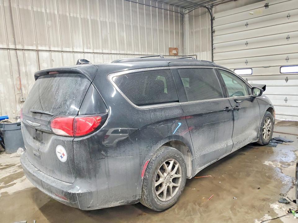 Продажа на аукционе авто 2020 Chrysler Voyager, vin: 2C4RC1DG4LR197499, номер лота: 76265555