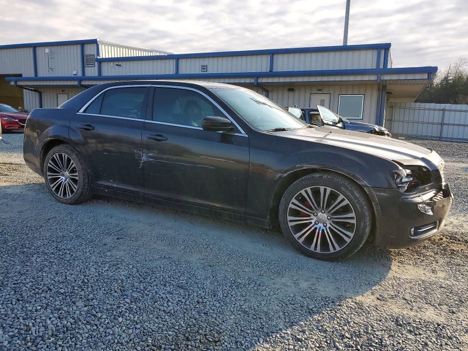 Продажа на аукционе авто 2013 Chrysler 300, vin: 2C3CCABG8DH708135, номер лота: 76378445