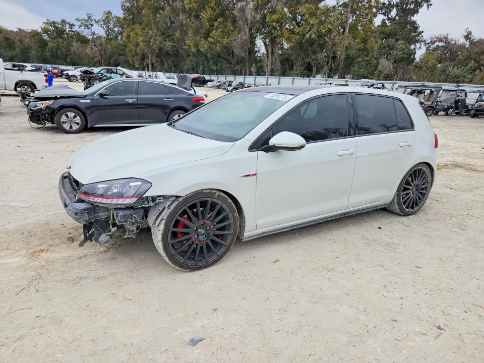 Продаж на аукціоні авто 2015 Volkswagen Gti, vin: 3VW5T7AU7FM000264, номер лоту: 76860725