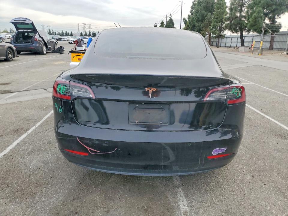 Продажа на аукционе авто 2019 Tesla Model 3, vin: 5YJ3E1EAXKF429365, номер лота: 76265125