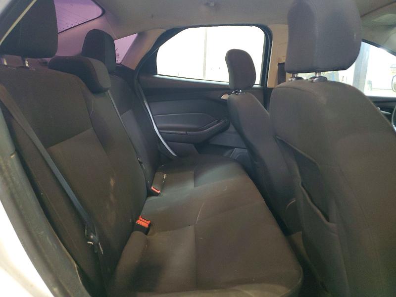 77426215 :رقم المزاد ، 1FADP3F26FL271617 vin ، 2015 Ford Focus Se مزاد بيع