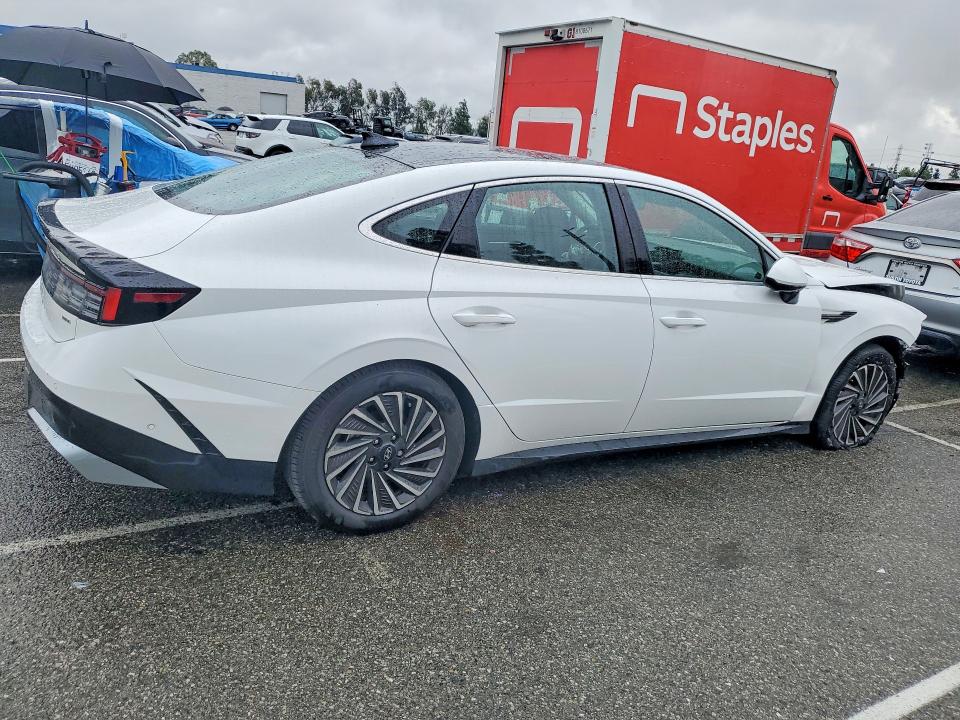2025 Hyundai Sonata მანქანა იყიდება აუქციონზე, vin: KMHL54JJ5SA106398, აუქციონის ნომერი: 76921175