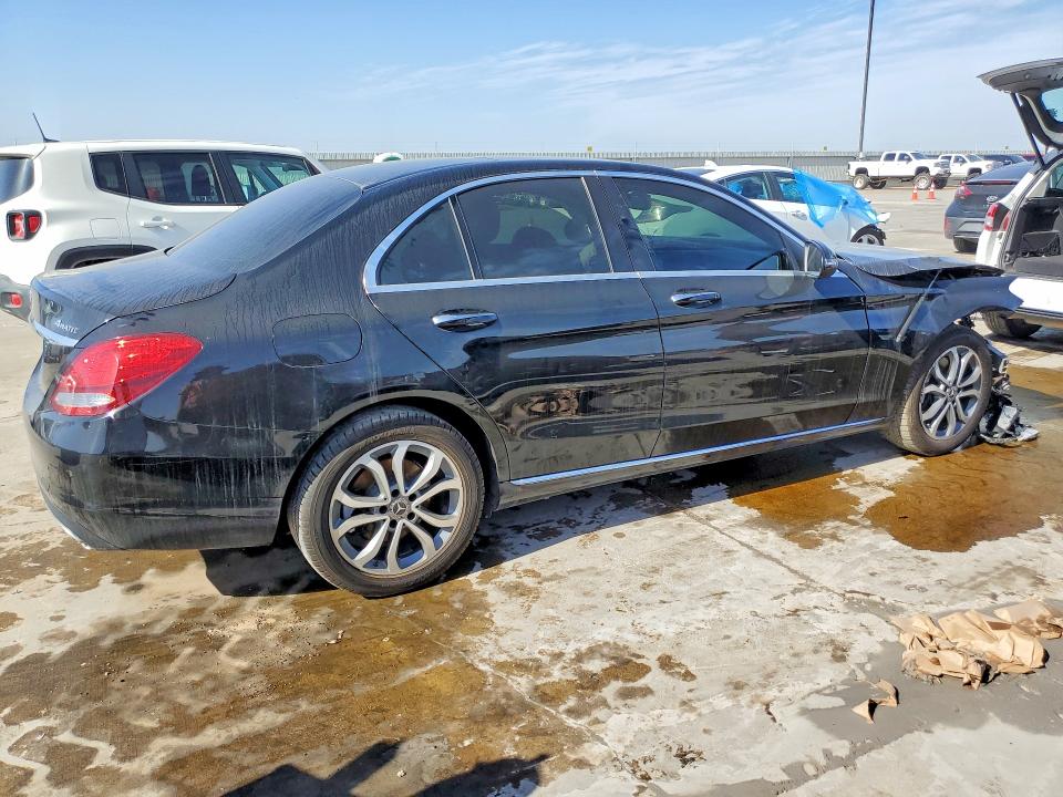 Продажа на аукционе авто 2017 Mercedes-benz C, vin: 55SWF4KB3HU231159, номер лота: 77099565