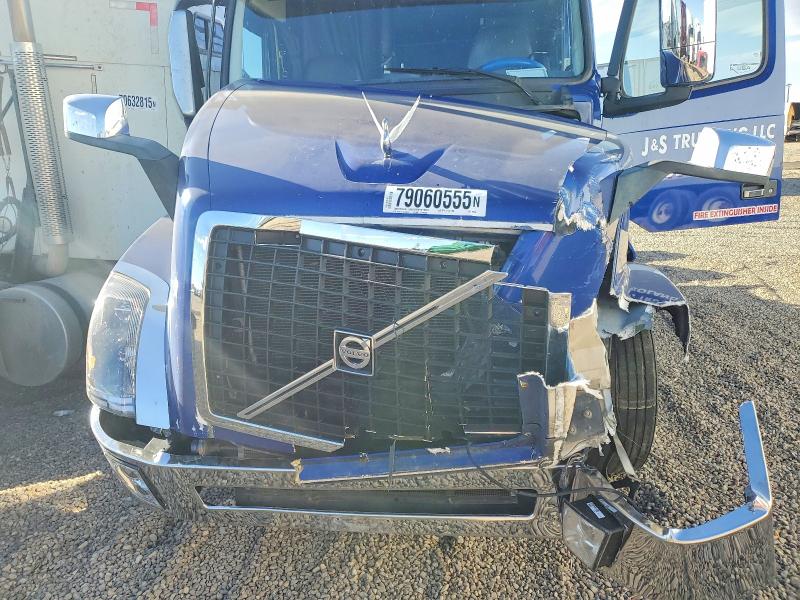 Продажа на аукционе авто 2018 Volv Vn, vin: 4V4NC9EH1JN888914, номер лота: 79060555