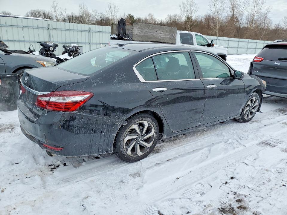 Продажа на аукционе авто 2017 Honda Accord, vin: 1HGCR3F85HA021886, номер лота: 76885975