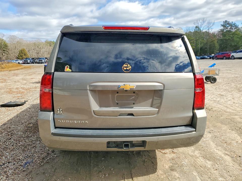 2017 Chevrolet Suburban მანქანა იყიდება აუქციონზე, vin: 1GNSCHKC9HR221035, აუქციონის ნომერი: 76587915