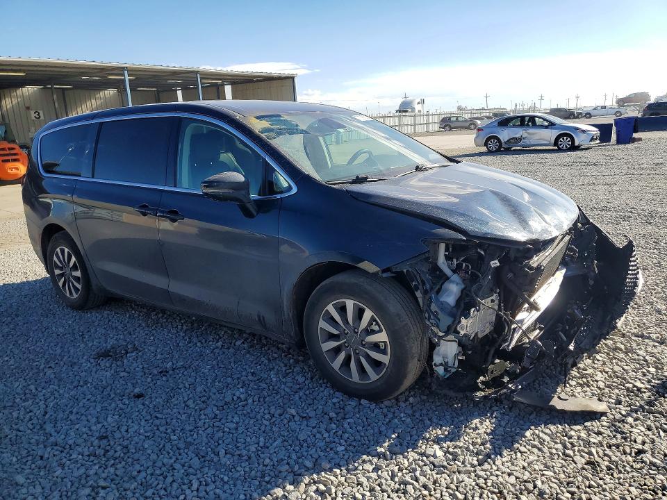 Продажа на аукционе авто 2022 Chrysler Pacifica, vin: 2C4RC1L72NR181421, номер лота: 77397805