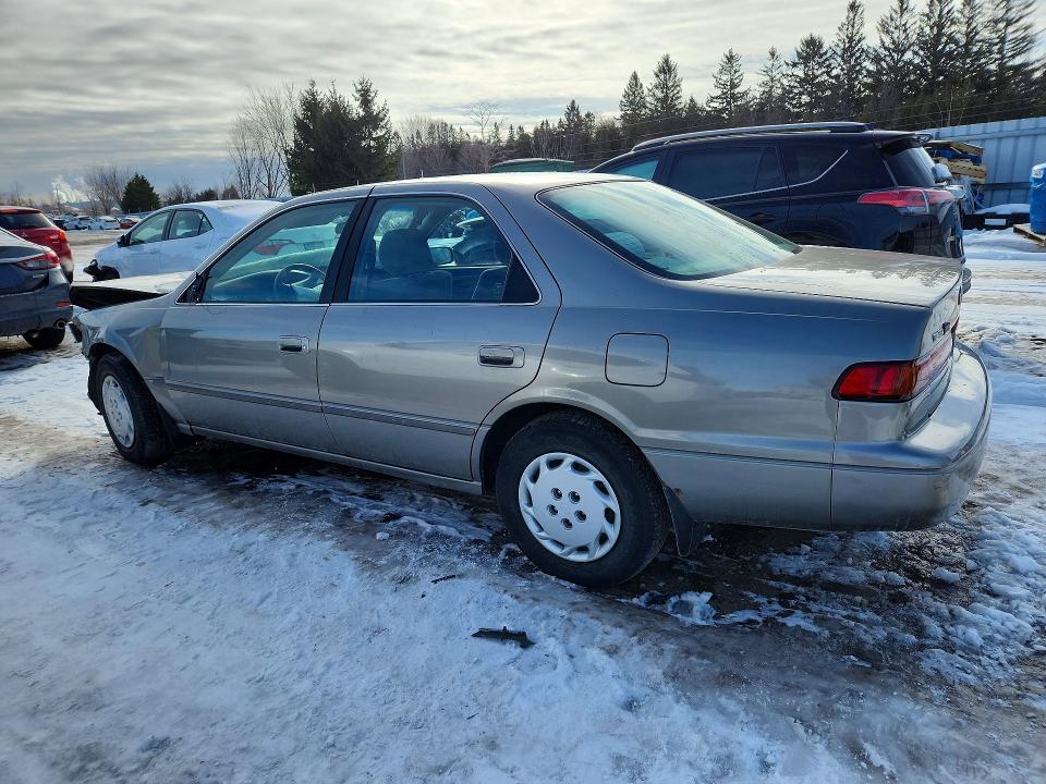 78664435 :رقم المزاد ، JT2BG22K8W0134738 vin ، 1998 Toyota Camry مزاد بيع
