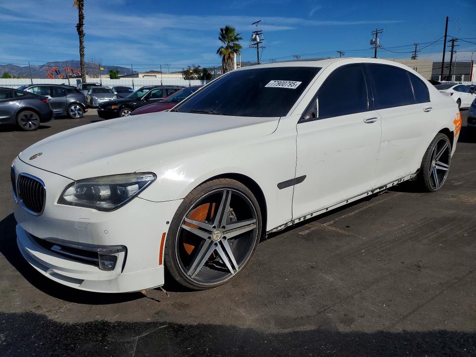 Продажа на аукционе авто 2013 Bmw Alpina B7, vin: WBAYE8C57DDS15977, номер лота: 77900795