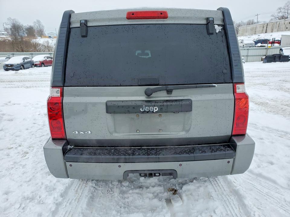2008 Jeep Commander მანქანა იყიდება აუქციონზე, vin: 1J8HG48K28C191676, აუქციონის ნომერი: 76369195