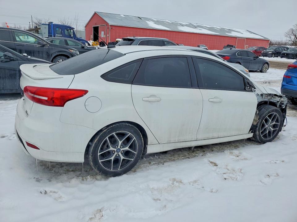 75620215 :رقم المزاد ، 1FADP3F27GL272969 vin ، 2016 Ford Focus مزاد بيع