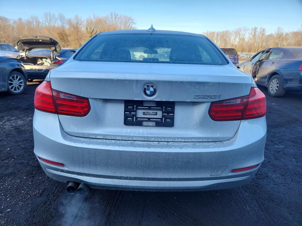 77354015 :رقم المزاد ، WBA3C1C50CF434354 vin ، 2012 Bmw 328 مزاد بيع