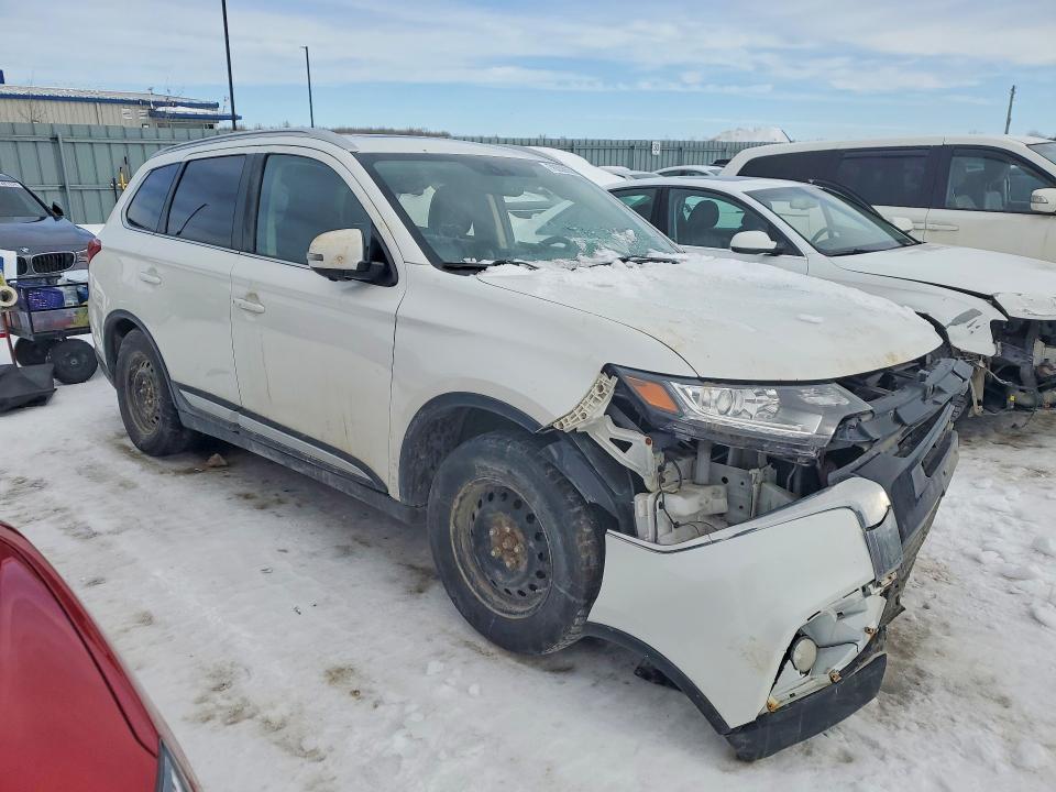 76358555 :رقم المزاد ، JA4AZ2A36JZ600561 vin ، 2018 Mitsubishi Outlander مزاد بيع