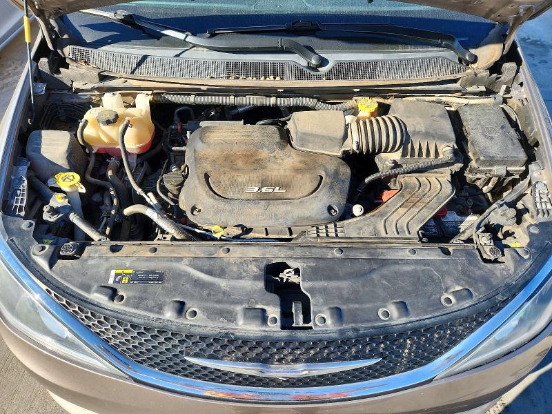 78503555 :رقم المزاد ، 2C4RC1GG5JR122562 vin ، 2018 Chrysler Pacifica مزاد بيع