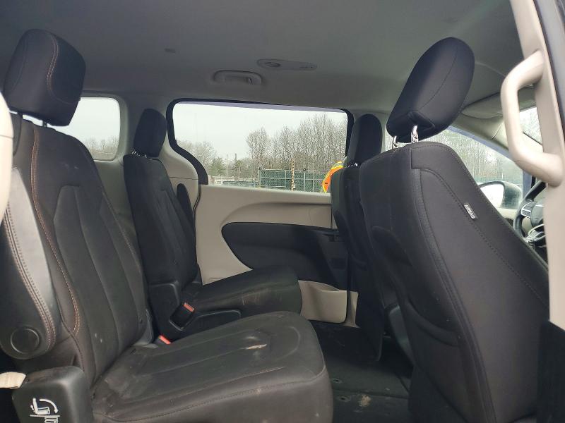 76900415 :رقم المزاد ، 2C4RC1CG8HR610856 vin ، 2017 Chrysler Pacifica مزاد بيع