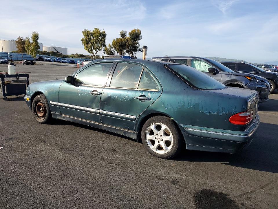 Продаж на аукціоні авто 2002 Mercedes-benz E, vin: WDBJF65J42B477365, номер лоту: 77679705