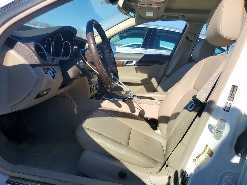 2012 Mercedes-benz C მანქანა იყიდება აუქციონზე, vin: WDDGF8BB3CR197262, აუქციონის ნომერი: 72763815