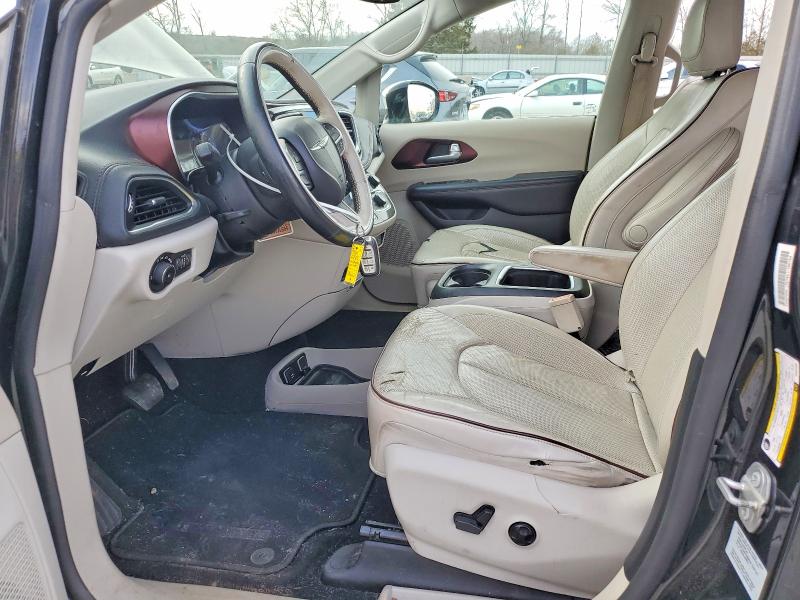 78085195 :رقم المزاد ، 2C4RC1GG8HR504692 vin ، 2017 Chrysler Pacifica مزاد بيع
