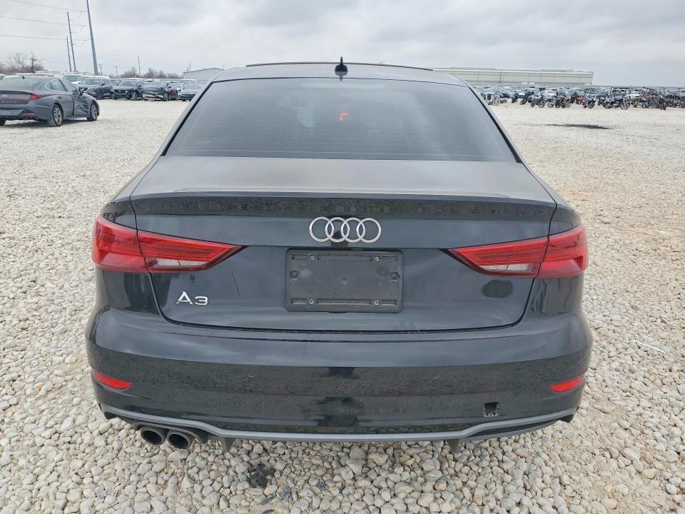 Продажа на аукционе авто 2019 Audi A3, vin: WAUGUGFF1K1010103, номер лота: 76658025
