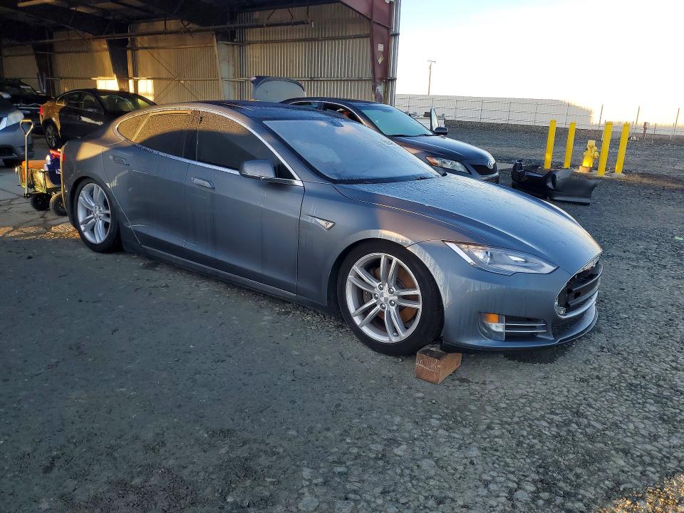 Aukcja sprzedaży 2013 Tesla Model S, vin: 5YJSA1CN1DFP05500, numer aukcji: 75805465