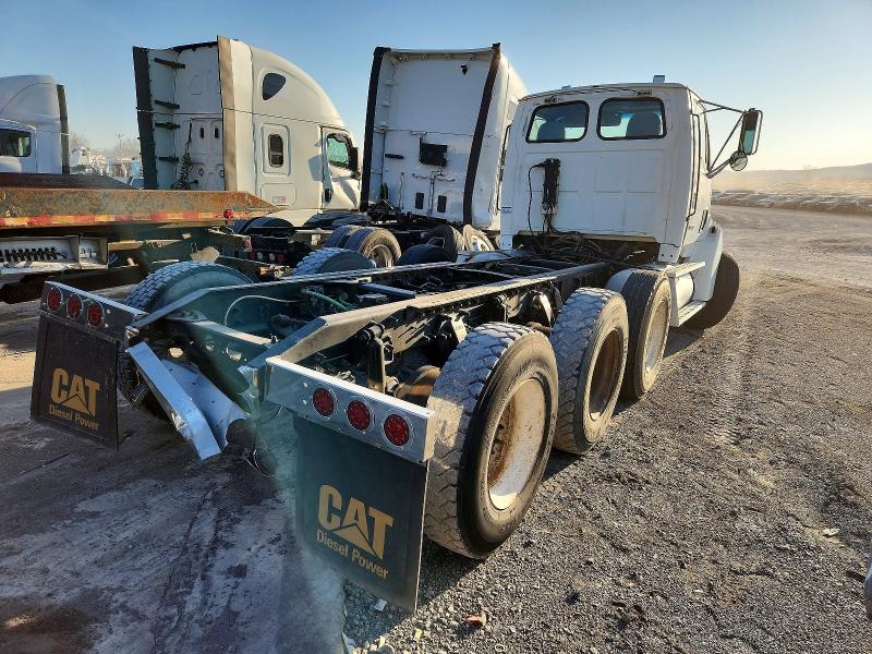 Продажа на аукционе авто 2000 Sterling Truck Lt, vin: 2FWYFWEB3YAB42909, номер лота: 75906285