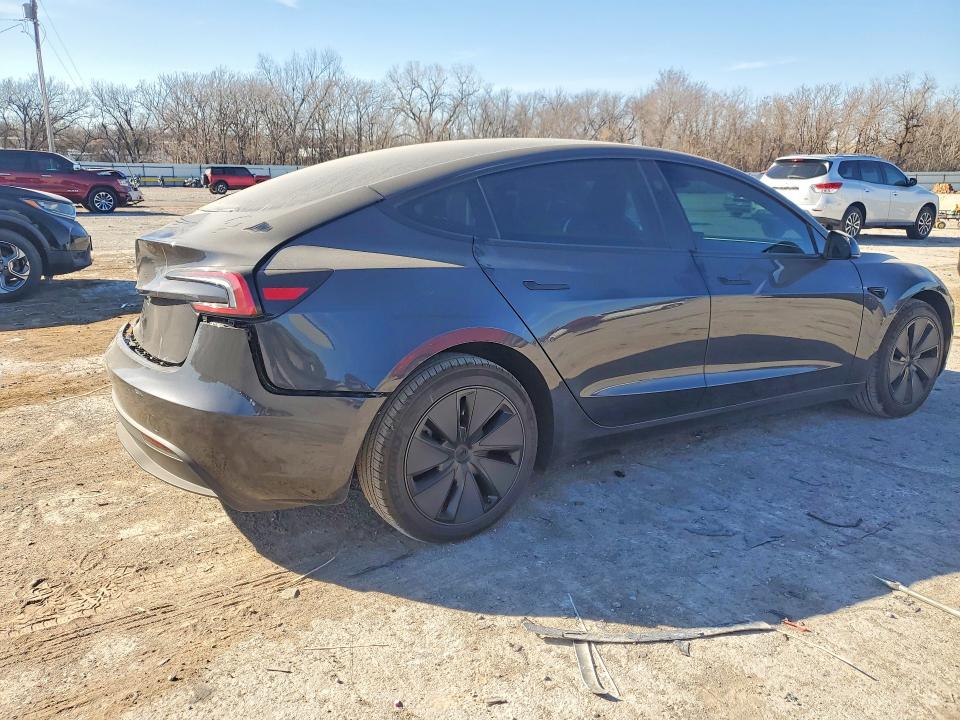 2025 Tesla Model 3 მანქანა იყიდება აუქციონზე, vin: 5YJ3E1EA4SF037885, აუქციონის ნომერი: 78577575