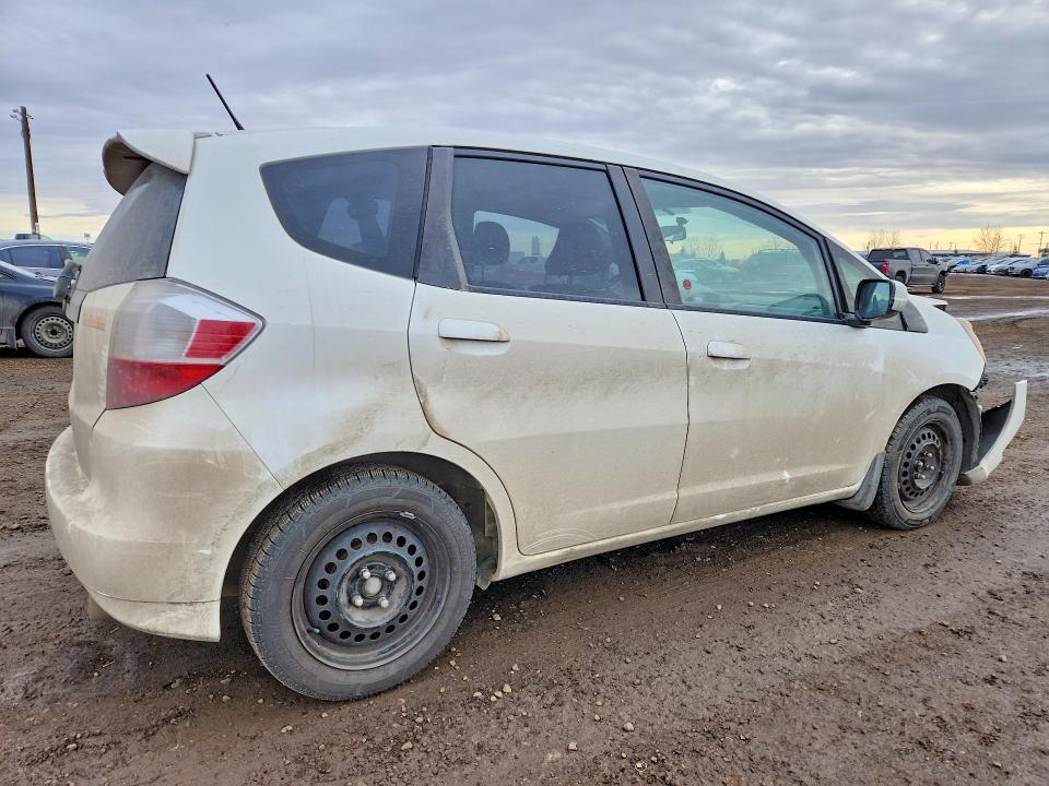 2013 Honda Fit მანქანა იყიდება აუქციონზე, vin: LUCGE8G57D3000674, აუქციონის ნომერი: 75237545