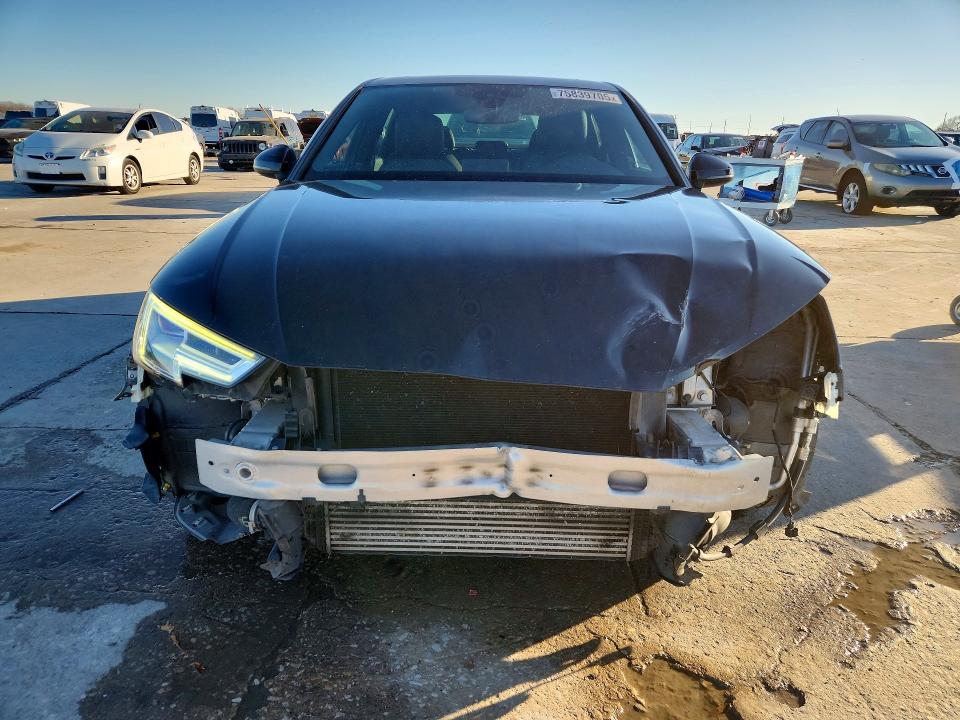 Продаж на аукціоні авто 2018 Audi A4, vin: WAULMAF4XJA113819, номер лоту: 75839705