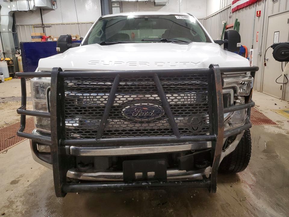 2021 Ford F350 მანქანა იყიდება აუქციონზე, vin: 1FT8W3BT1MED33469, აუქციონის ნომერი: 77240005