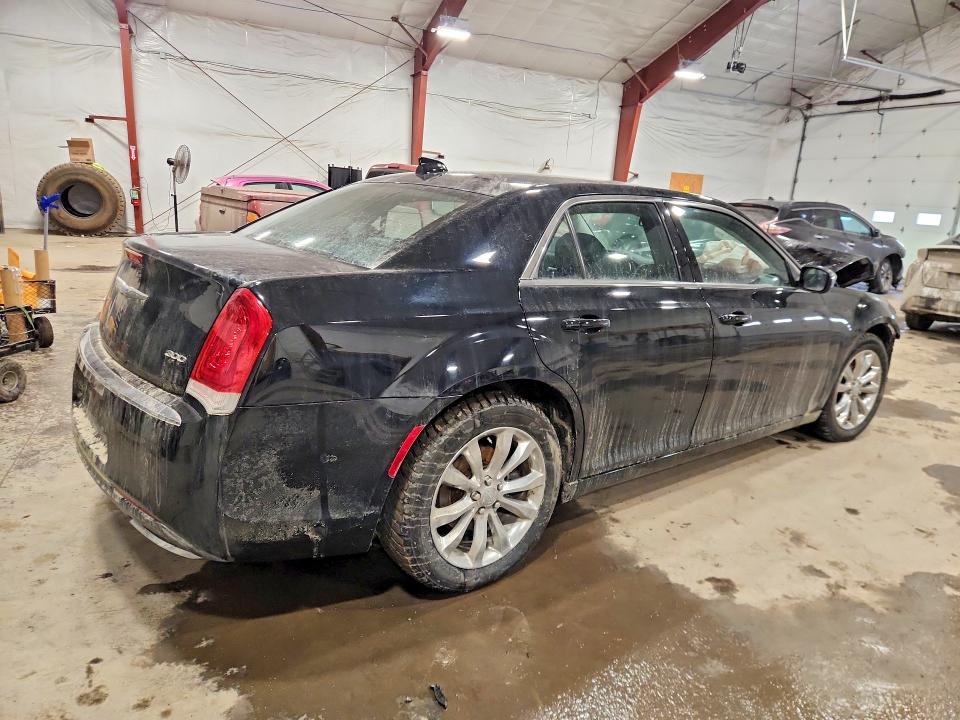 78035635 :رقم المزاد ، 2C3CCARG1JH269233 vin ، 2018 Chrysler 300 مزاد بيع