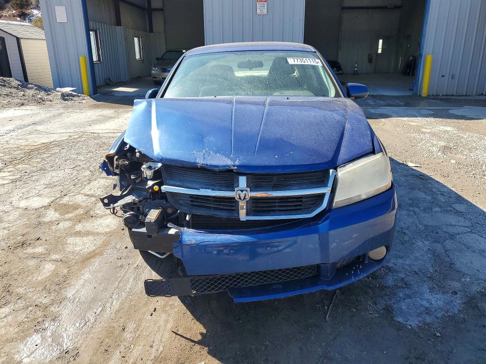 77351115 :رقم المزاد ، 1B3CC5FBXAN108481 vin ، 2010 Dodge Avenger مزاد بيع