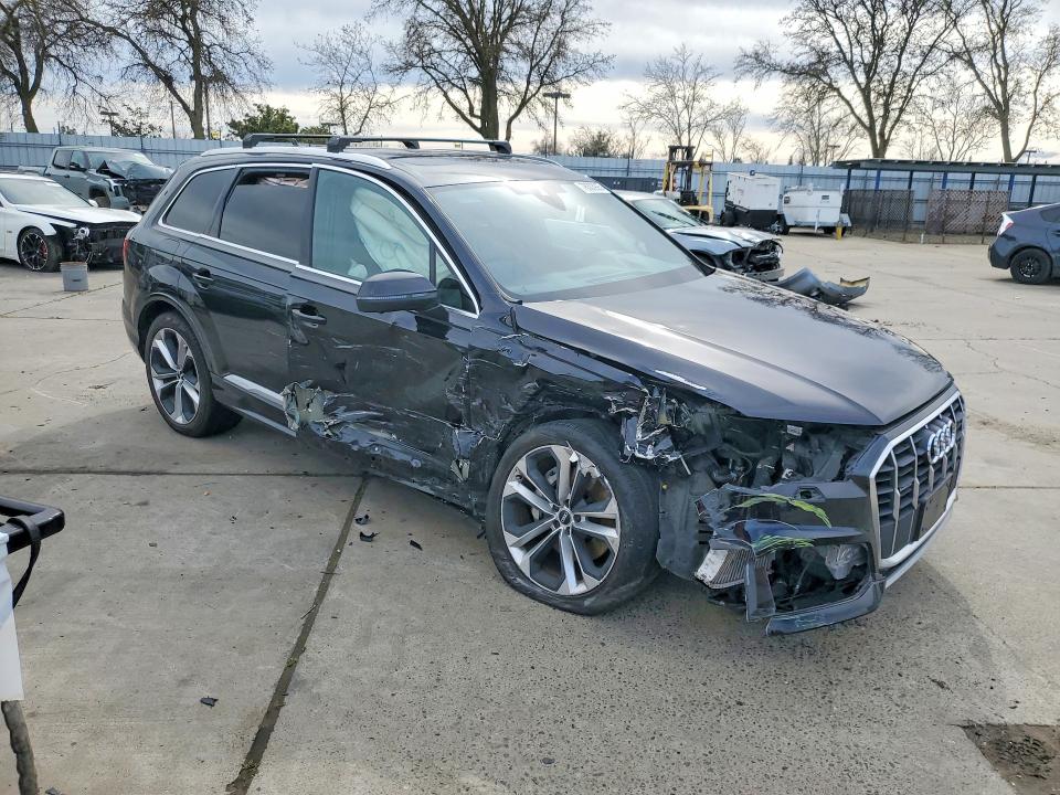 Продажа на аукционе авто 2020 Audi Q7, vin: WA1LXAF74LD009102, номер лота: 78303925