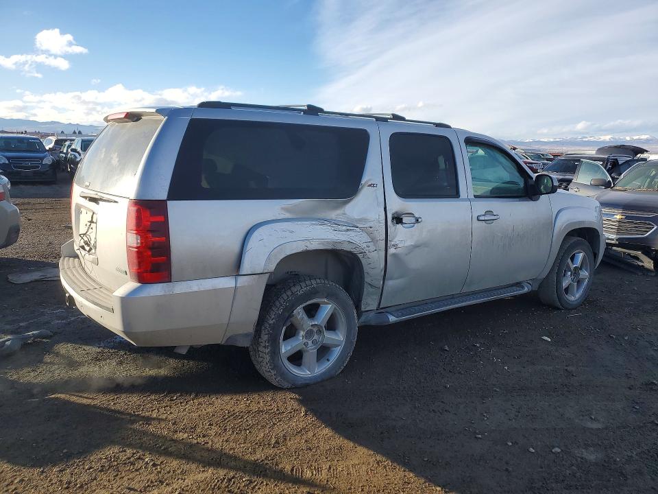 Продажа на аукционе авто 2011 Chevrolet Suburban, vin: 1GNSKJE32BR131061, номер лота: 77754665