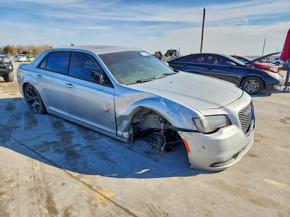 2022 Chrysler 300 მანქანა იყიდება აუქციონზე, vin: 2C3CCABG9NH154346, აუქციონის ნომერი: 77095575