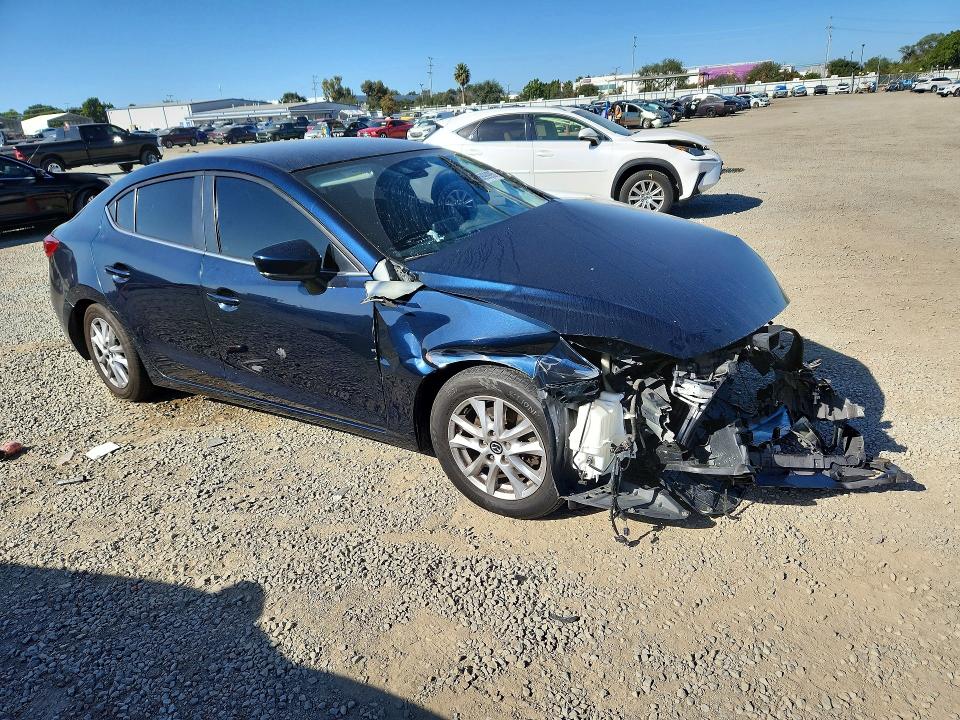 Продажа на аукционе авто 2018 Mazda 3, vin: 3MZBN1U76JM186842, номер лота: 75898995