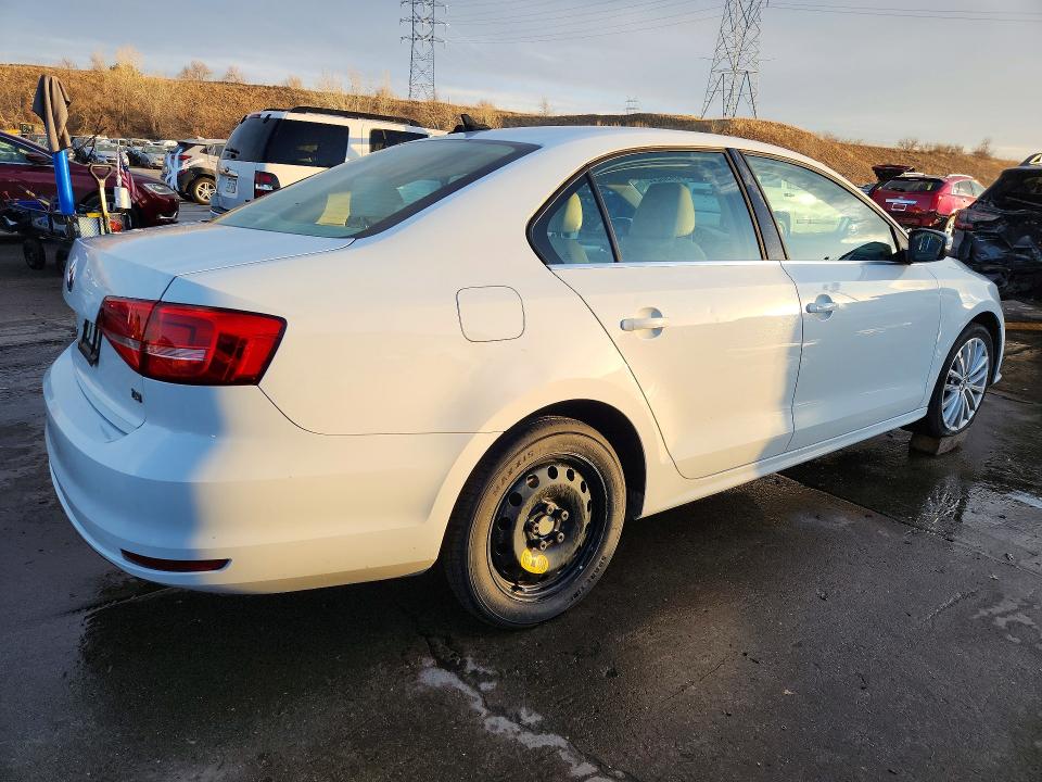 75498285 :رقم المزاد ، 3VWD17AJ0FM264059 vin ، 2015 Volkswagen Jetta مزاد بيع