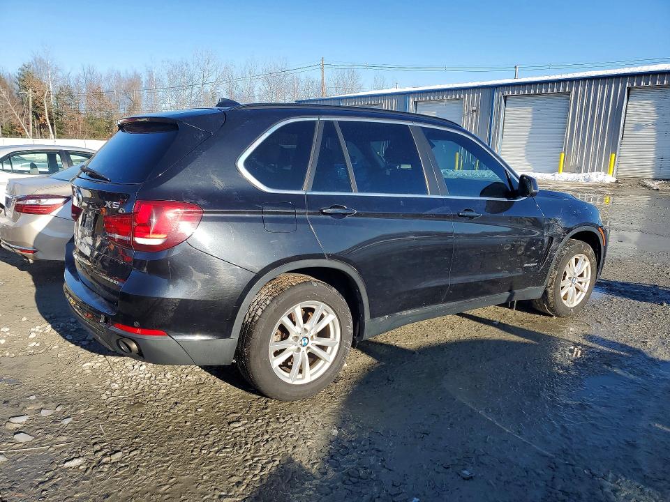 76203825 :رقم المزاد ، 5UXKS4C51F0N06686 vin ، 2015 Bmw X5 مزاد بيع