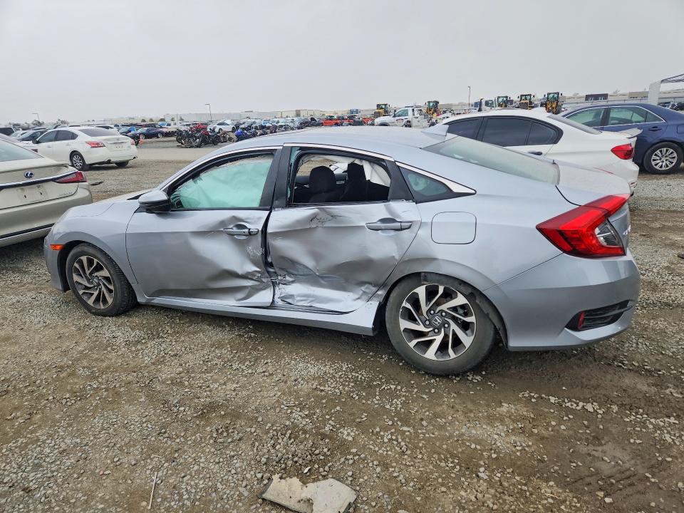 Продаж на аукціоні авто 2017 Honda Civic, vin: 2HGFC2F76HH520469, номер лоту: 77620565