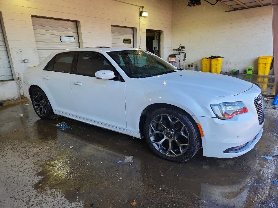 Aukcja sprzedaży 2015 Chrysler 300, vin: 2C3CCABT0FH739461, numer aukcji: 78970095