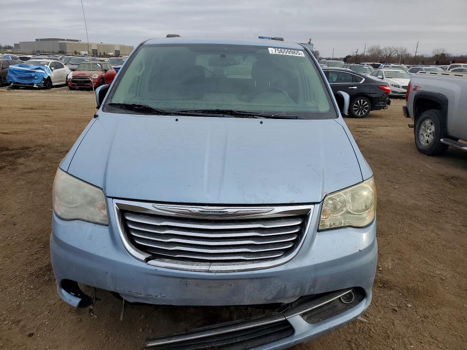 75659965 :رقم المزاد ، 2C4RC1BG6DR808332 vin ، 2013 Chrysler Town & Country مزاد بيع