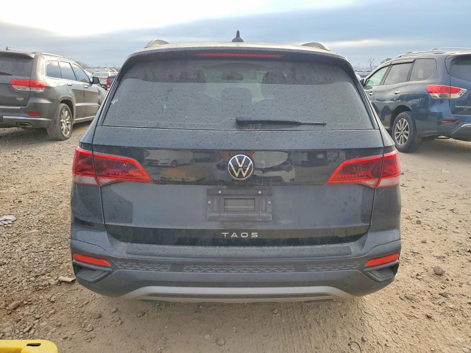 76837725 :رقم المزاد ، 3VVDX7B23NM056041 vin ، 2022 Volkswagen Taos مزاد بيع