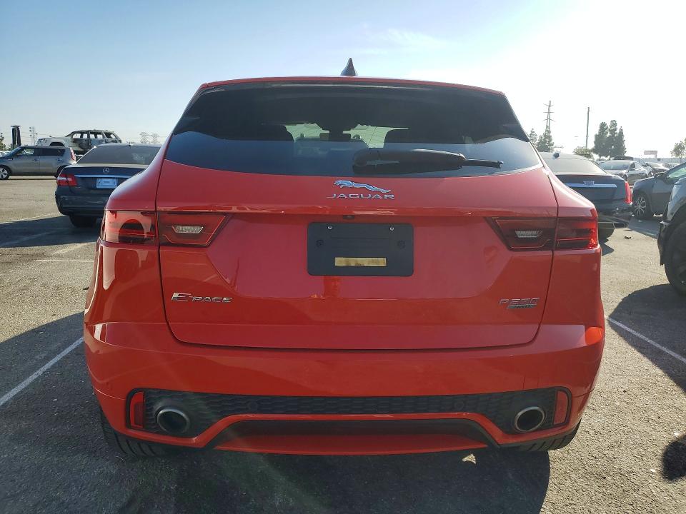 76643905 :رقم المزاد ، SADF12FX2L1Z90143 vin ، 2020 Jaguar E-pace Che مزاد بيع
