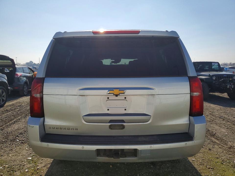 2018 Chevrolet Suburban K მანქანა იყიდება აუქციონზე, vin: 1GNSKHKC7JR275118, აუქციონის ნომერი: 75050185