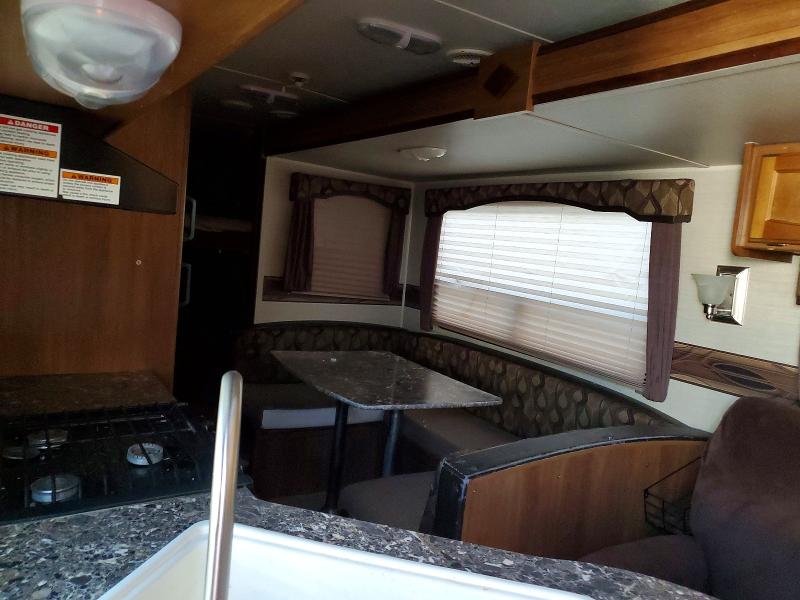 76406125 :رقم المزاد ، 4YDT28228F3152617 vin ، 2015 Keystone Summerland مزاد بيع