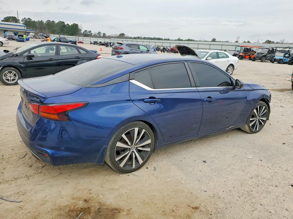 Продажа на аукционе авто 2019 Nissan Altima, vin: 1N4BL4CV6KC215789, номер лота: 77630675