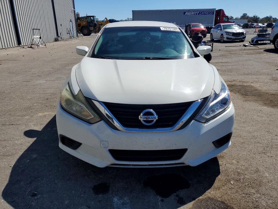 Продаж на аукціоні авто 2018 Nissan Altima, vin: 1N4AL3AP3JC119031, номер лоту: 78791385