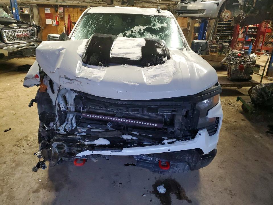 2024 Chevrolet Silverado მანქანა იყიდება აუქციონზე, vin: 3GCUDCED9RG411652, აუქციონის ნომერი: 75016455