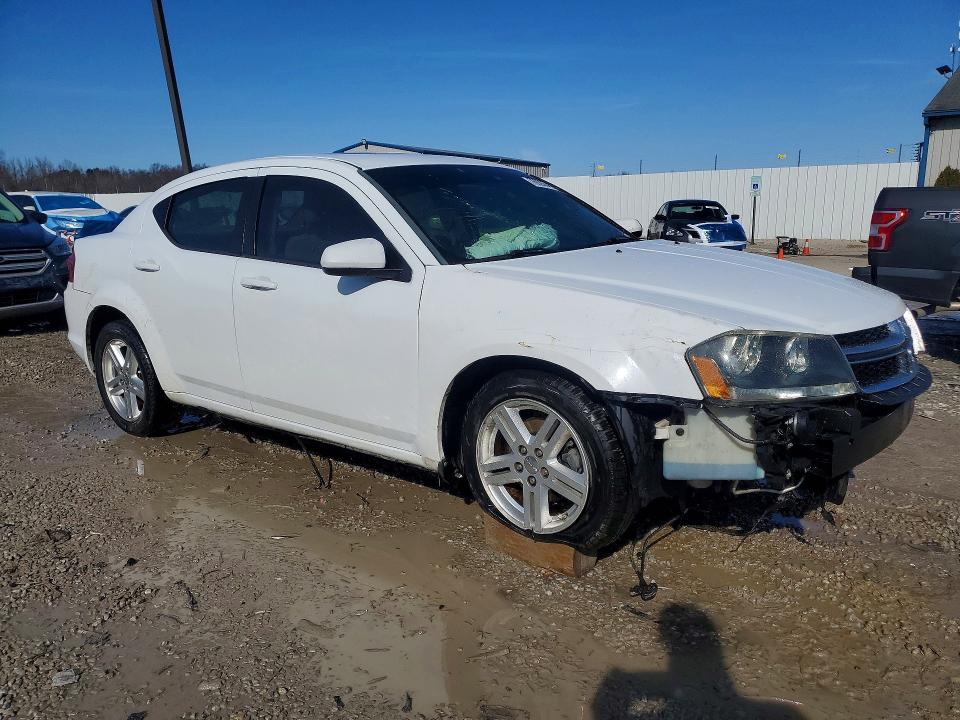 76926045 :رقم المزاد ، 1C3CDZCB0CN148065 vin ، 2012 Dodge Avenger مزاد بيع